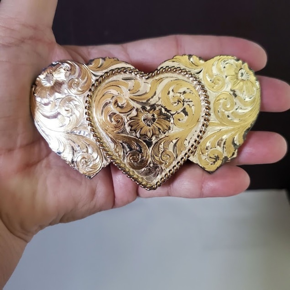 Montana Silversmiths Triple Heart Western Belt Buckle Silver Gold Tone READ